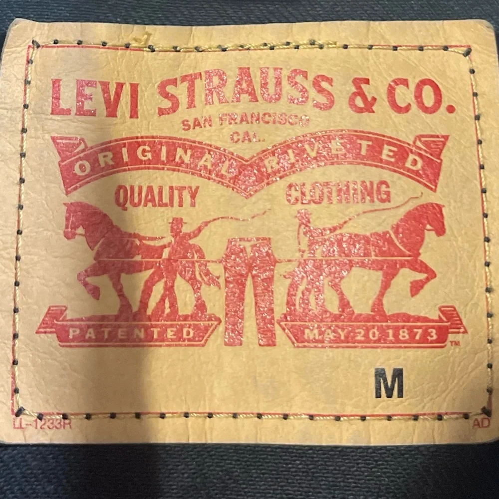 LEVIS Custom Made with Authentic Louis Vuitton Canvas Denim Jacket - Picture 5 of 7